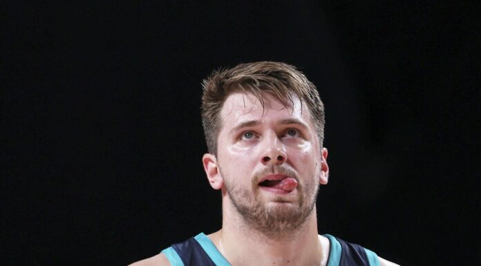 Golden State travolge Dallas in gara-1 di finale Ovest