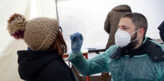 Uno studio, sintomi da long Covid per il 17% di bambini e adolescenti