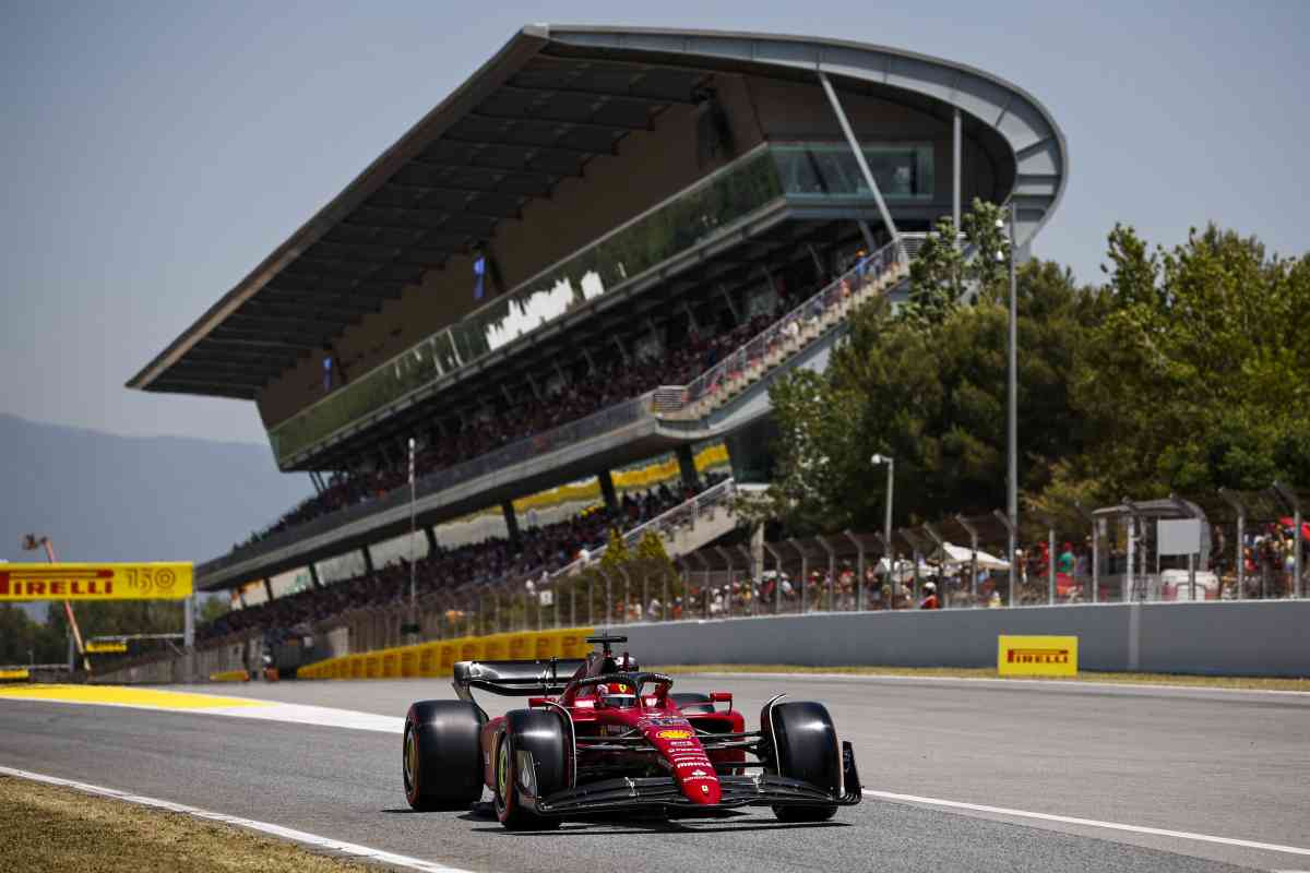 Leclerc in pole a Barcellona davanti a Verstappen
