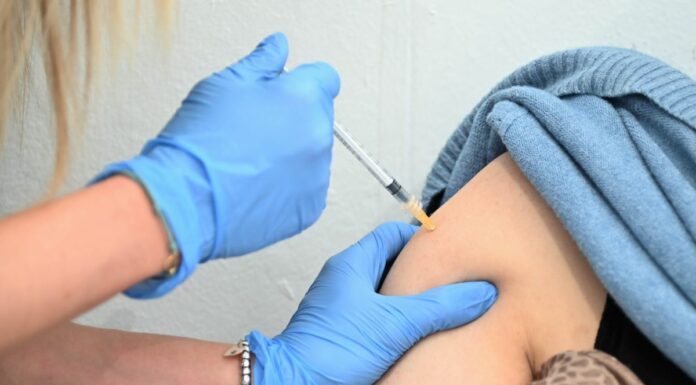 Covid, 17.744 nuovi casi e 34 decessi nelle ultime 24 ore in Italia