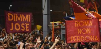 Da Fiumicino a Trigoria, notte di festa per la Roma