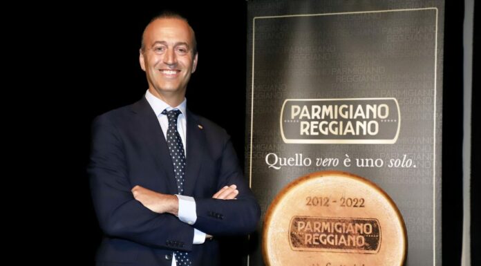 Parmigiano Reggiano, Assemblea approva bilancio e ricorda il sisma 2012