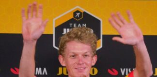 Bouwman fa il bis al Giro, Carapaz ancora in maglia rosa