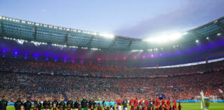 Liverpool-Real inizia in ritardo, fischi a inno Champions