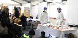 Covid, sono 17.155 i nuovi casi, 84 le vittime, crescono i ricoveri