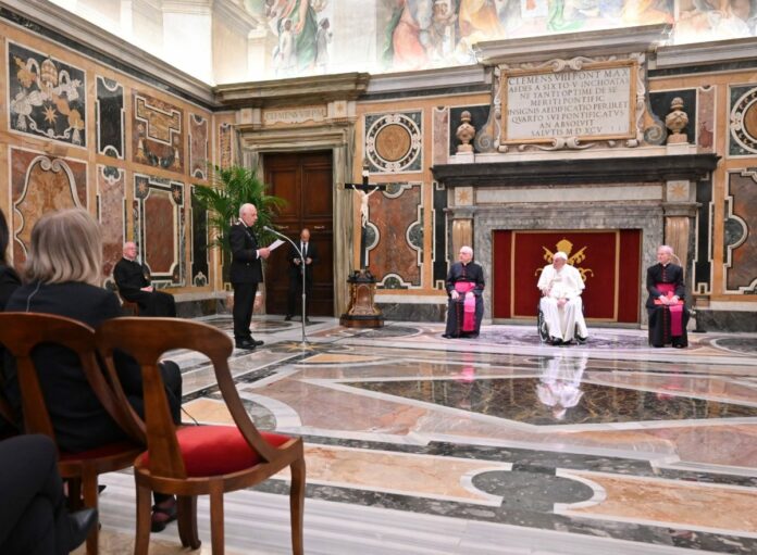 Carabinieri dal Papa