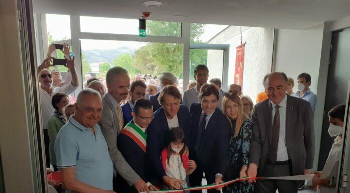 Marche, Acquaroli e il Ct Mancini inaugurano nuovo campus a Moie