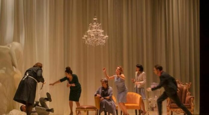 Al Teatro Toniolo dal 3 maggio “Mine Vaganti” di Ozpetek