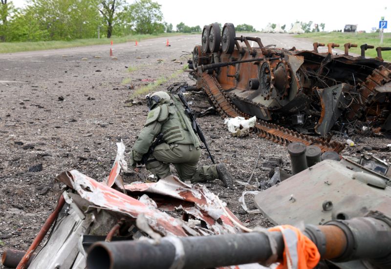 Prosegue l’offensiva nel Donbass, da Zelensky accusa di genocidio