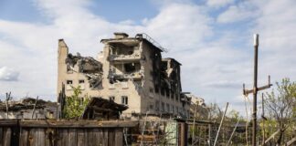 Inferno nel Donbass. Kiev ordina lo stop dei combattimenti ad Azovstal