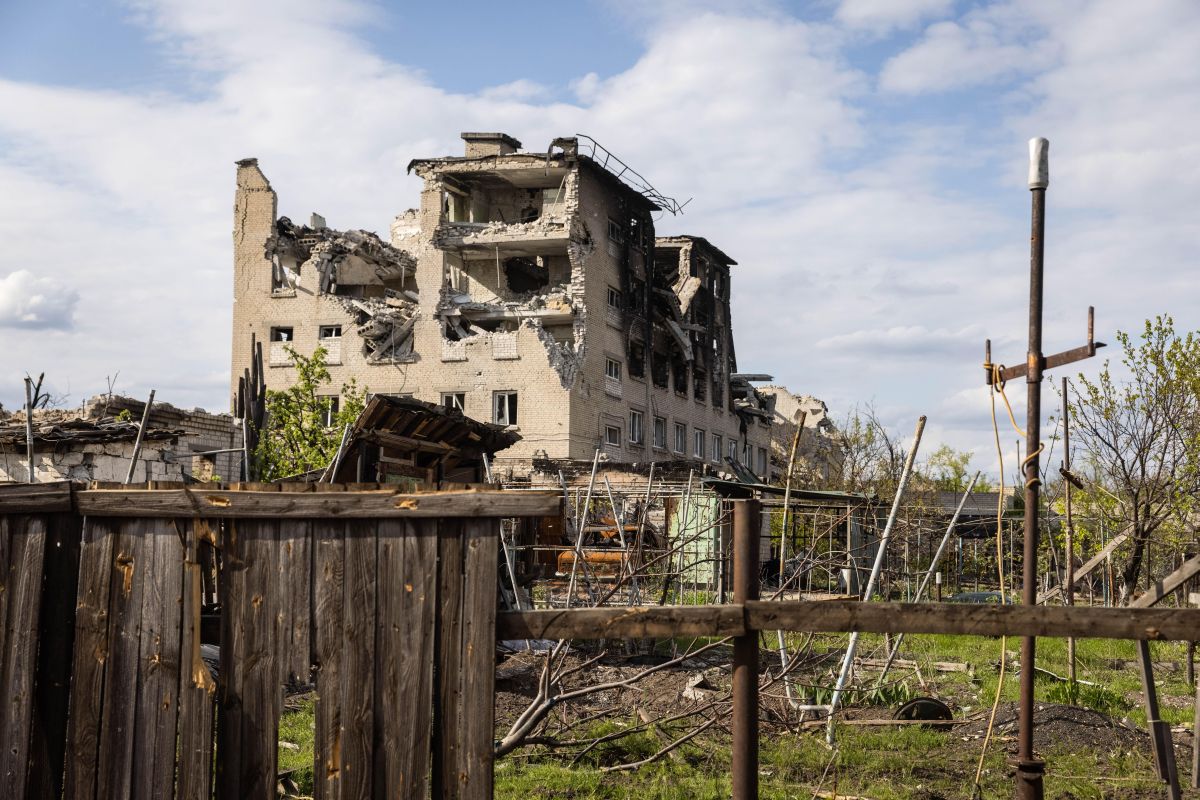 Inferno nel Donbass. Kiev ordina lo stop dei combattimenti ad Azovstal