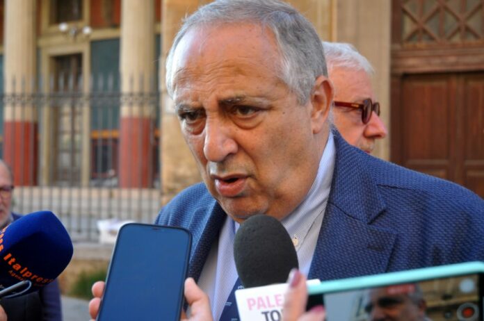 Palermo - Convention elettorale La Nuova Democrazia Cristiana con Toto' Cuffaro e il candidato sindaco Roberto Lagalla