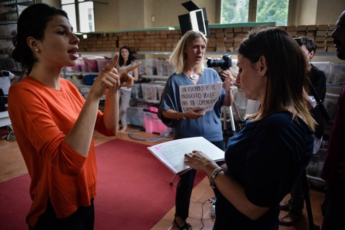 Muba, Voila il format per raccontare un prodotto o un progetto con un video nella lingua dei segni
