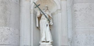 Imbrattata la Basilica del Redentore a Venezia