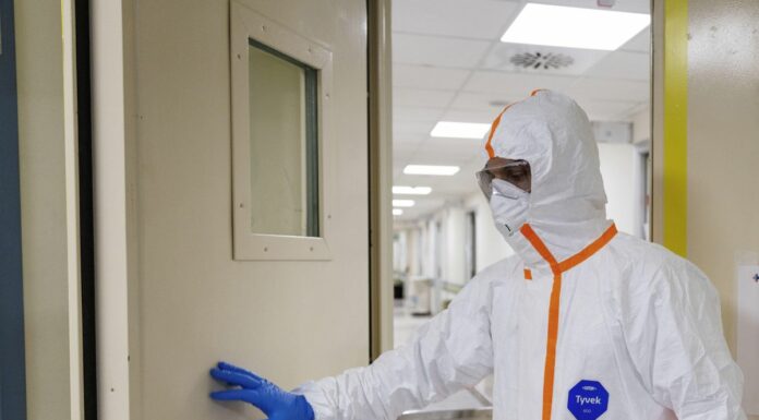 Covid, in diminuzione incidenza, Rt e occupazione terapie intensive