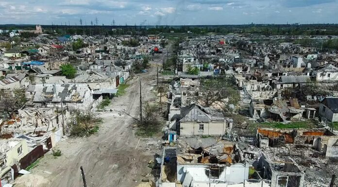 Paura a Kiev, risuonano le sirene d’allarme e le esplosioni