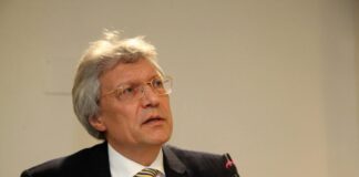 La Farnesina convoca ambasciatore russo, respinte accuse di amoralità