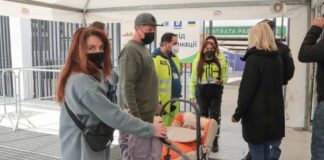 Covid, 23.042 i nuovi positivi, 84 le vittime, calano i ricoveri