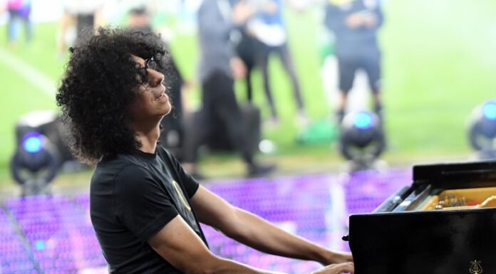 Allevi “Ho un mieloma, combatterò lontano dal palco”