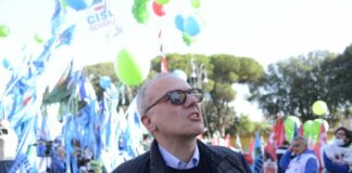 Vito lascia in polemica Forza Italia e si dimette da deputato