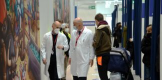 Covid, 30.526 nuovi casi e 18 decessi in 24 ore