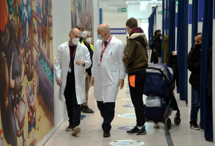 Milano, Covid - iniziata la somministrazione del nuovo vaccino Nuvaxovid della Novavax