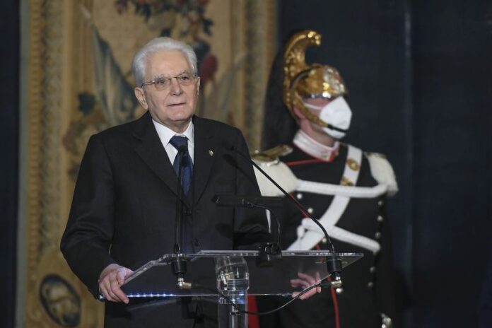 Elezione del Presidente della Repubblica discorso del Presidente alla alte cariche dello stato nel salone dei corazzieri al Quirinale