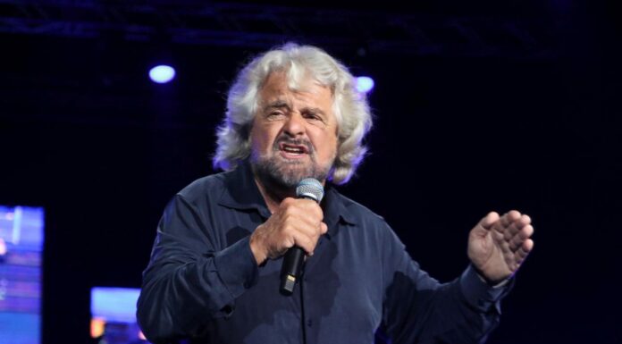 M5S, Grillo “Chi non crede più nelle regole lo dica con coraggio”