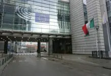 Parlamento UE “Incentivi fiscali e meno burocrazia per affrontare la crisi abitativa”