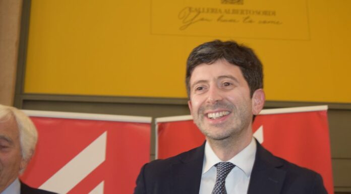 Vaccini:Speranza “Campagna riparte in autunno, positivi stiano a casa”