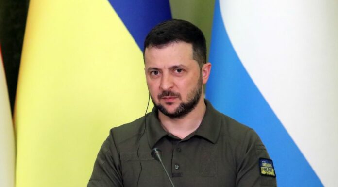 Ucraina, Zelensky “Percorso verso Ue come scalare l’Everest”