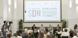 Salute, Fontana “Politico deve saper decidere a servizio della comunità”