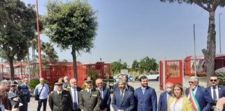 Napoli, Fico “dalle periferie può ripartire una nuova città”