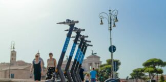 Helbiz, arriva il “parcheggio incentivato” per i monopattini