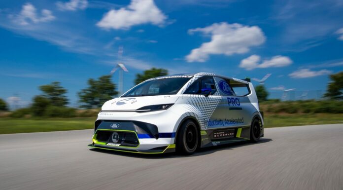 Ford Pro Electric Supervan, potenza e design estremo