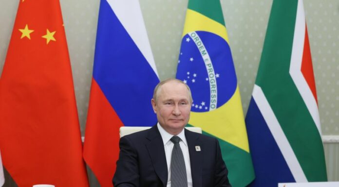 Draghi “Putin non verrà al G20”. Replica il Cremlino “Non decide lui”