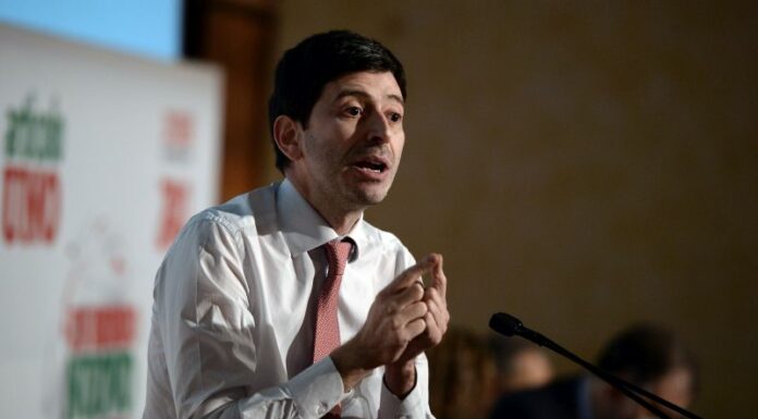 Pnrr, Speranza “Fondi contro rischi ambientali e climatici su salute”