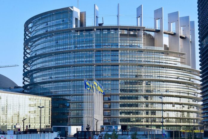 Strasburgo, Manifestazione di sostegno all'Ucraina al Parlamento europeo