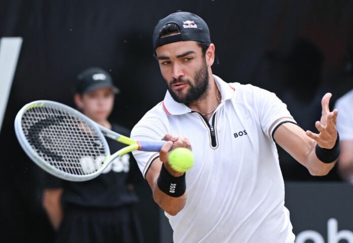 Tennis, Berrettini batte Murray in finale e vince l'Atp di Stoccarda