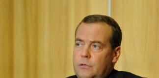 Medvedev “Gli occidentali? Bastardi e degenerati”. Lavrov in Turchia