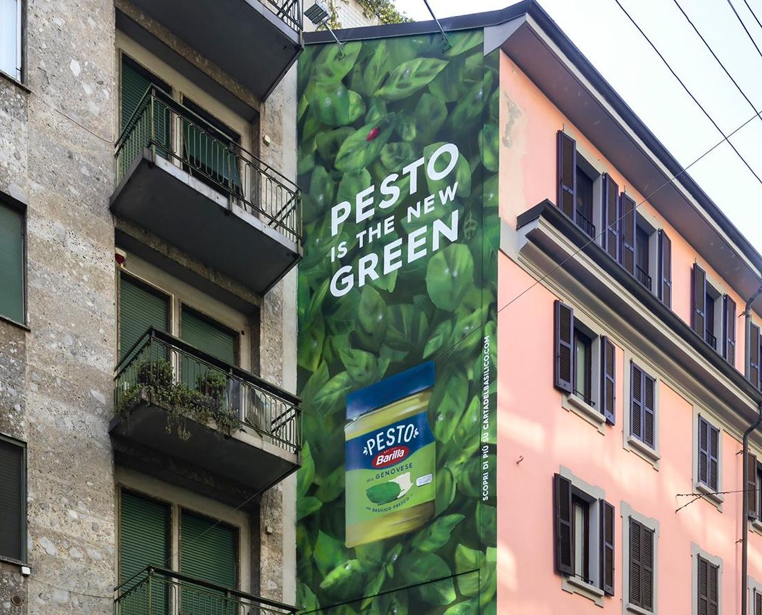 Barilla, a Milano il murale “Pesto is the new green”