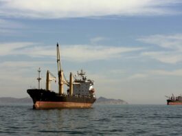 Petroliere iraniane oltrepassano l’area del blocco Usa. Fonti Teheran “Testo definitivo dell’accordo sarà reso pubblico solo dopo la firma”
