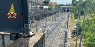 A Roma carrozza treno Av svia in galleria, nessun ferito