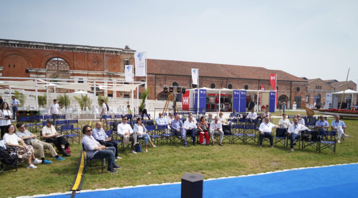 Venezia, al Salone nautico il “tavolo zero” per il contratto di costa