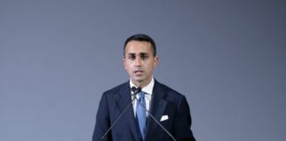 Governo, Di Maio “Serve unità, non occuparsi di scorribande politiche”