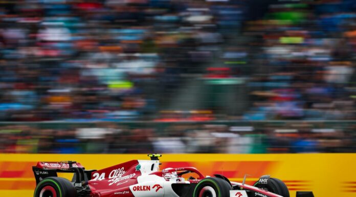 Incidente al via a Silverstone, paura per Zhou ma è cosciente