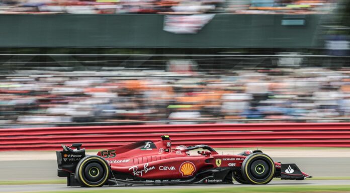 Sainz vince a Silverstone su Perez, Hamilton e Leclerc
