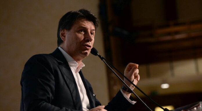 Governo, rinviato al 6 luglio incontro Conte – Draghi