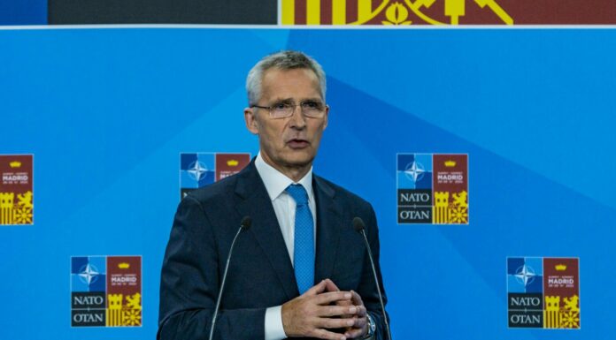 La Nato apre la ratifica dell’adesione di Svezia e Finlandia