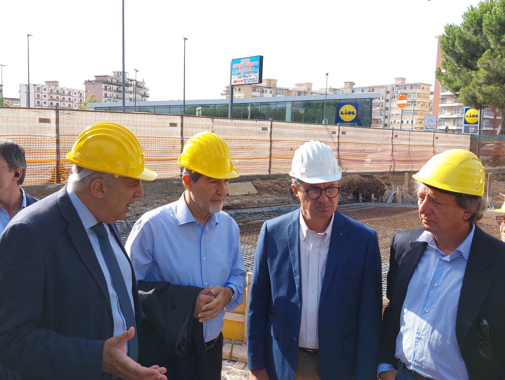 Musumeci-Lagalla a cantiere Viale Regione a Palermo “Riapre a settembre”